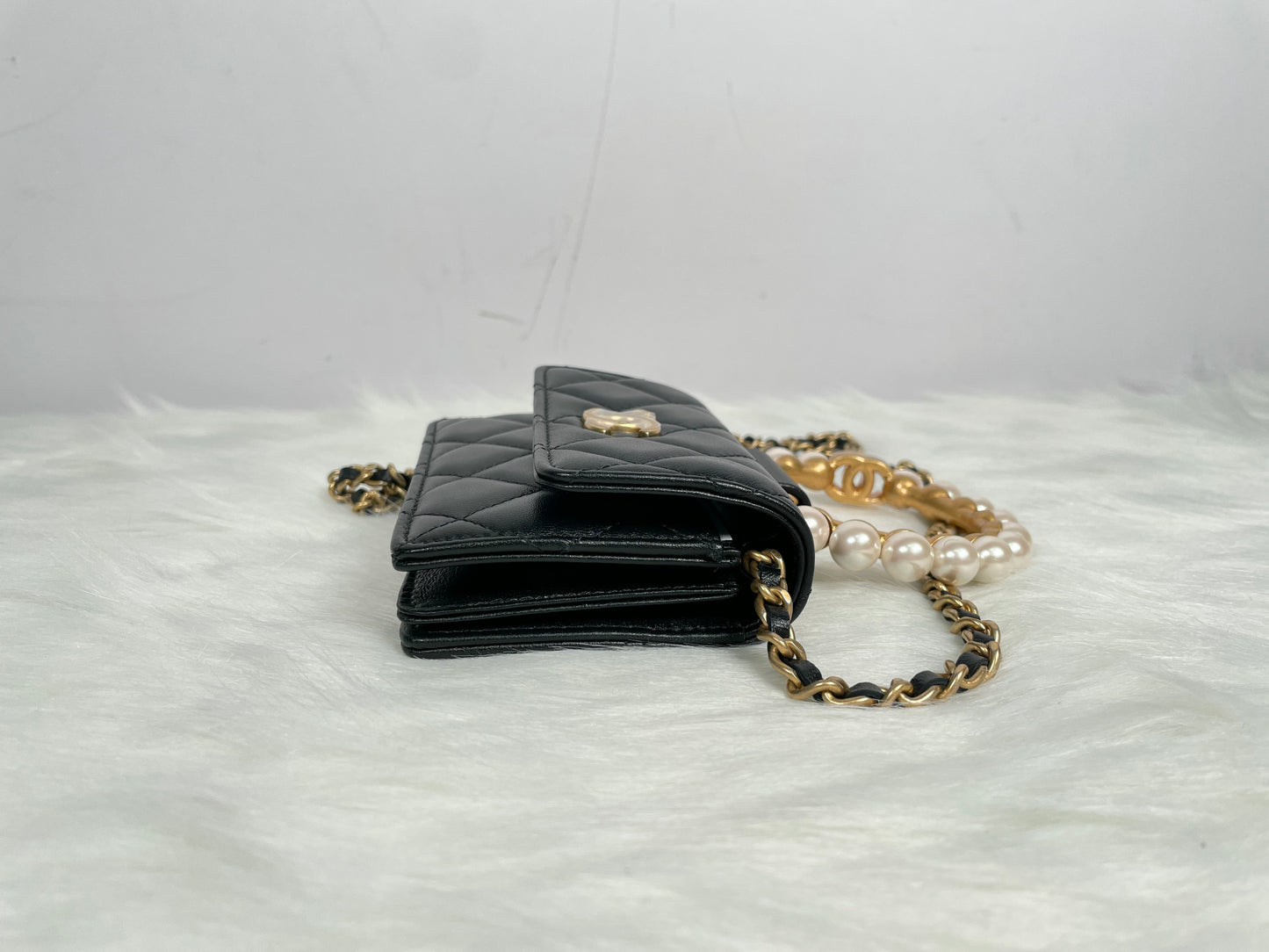 Chanel Clutch With Chain 黑色羊皮金扣珍珠手挽