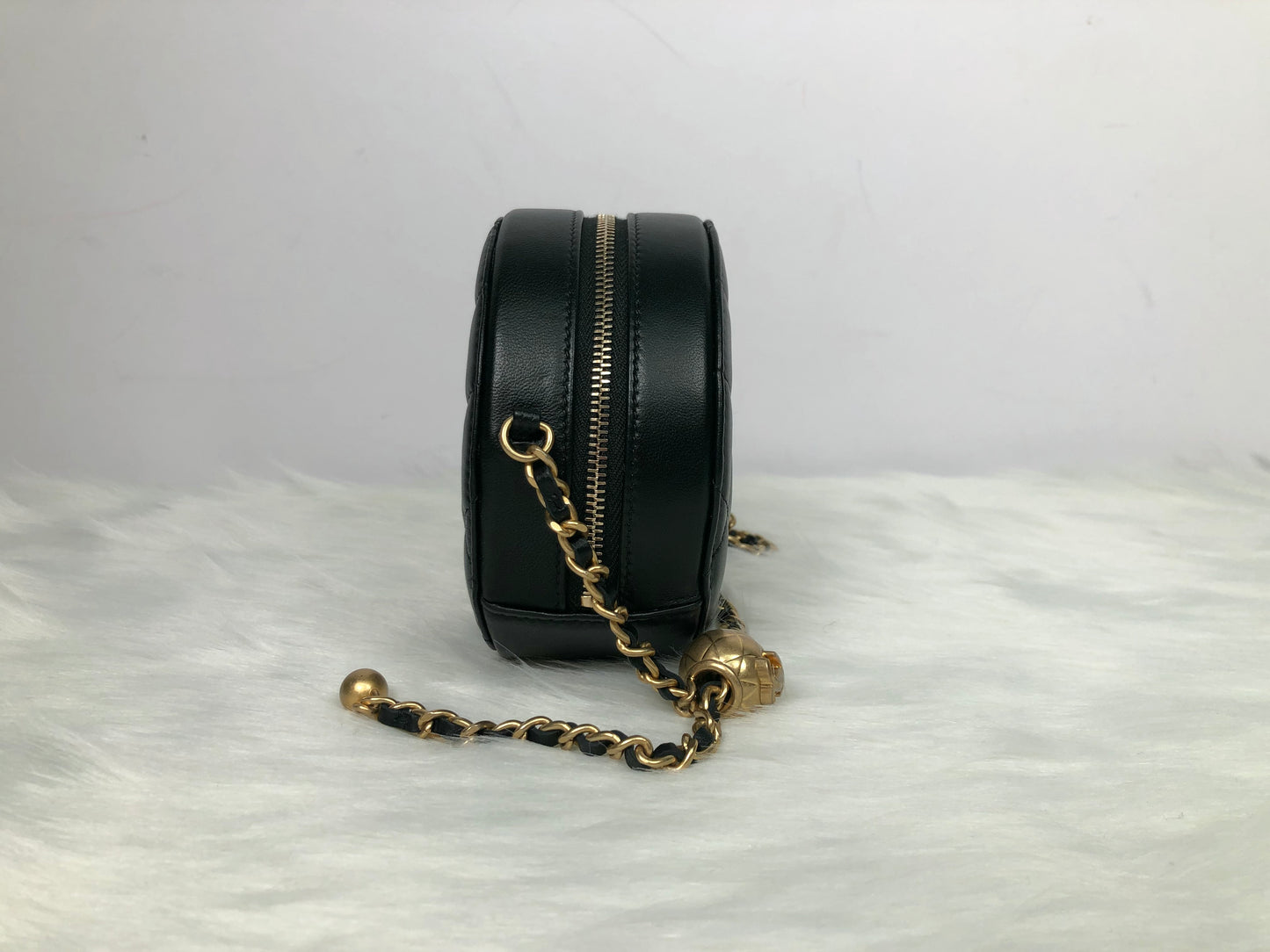 Chanel Clutch With Chain 黑色羊皮金扣金球